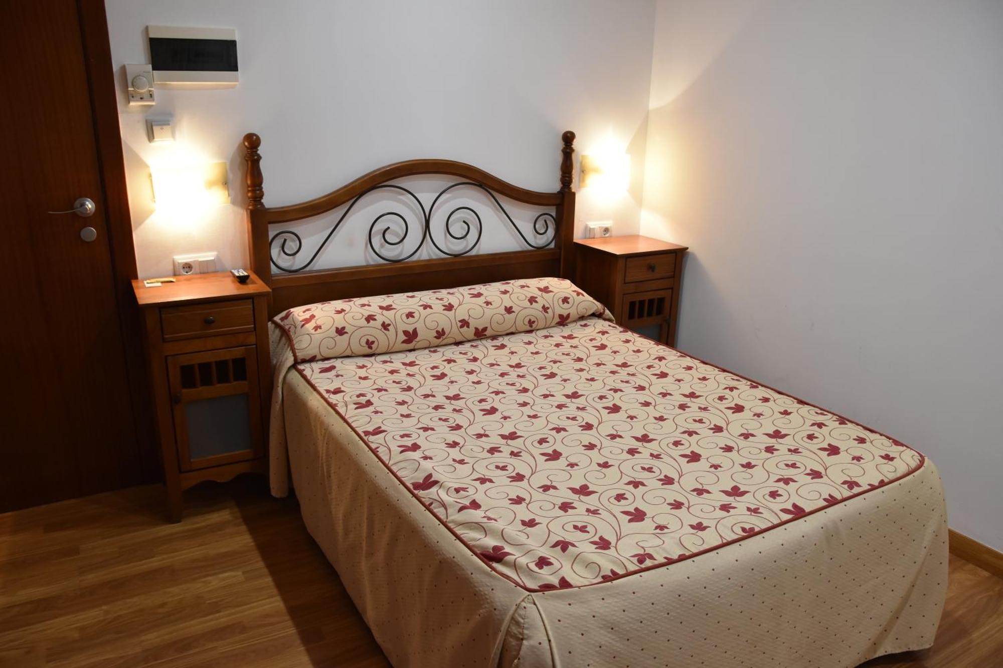 Aparthotel Tres Caminos エル・グラオ エクステリア 写真